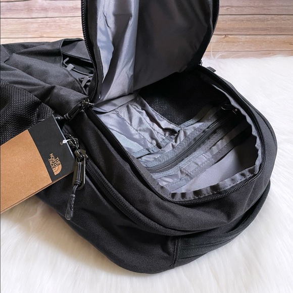 The North Face Unisex Jester 28 Liter Backpack In Black - Picture 4 of 7